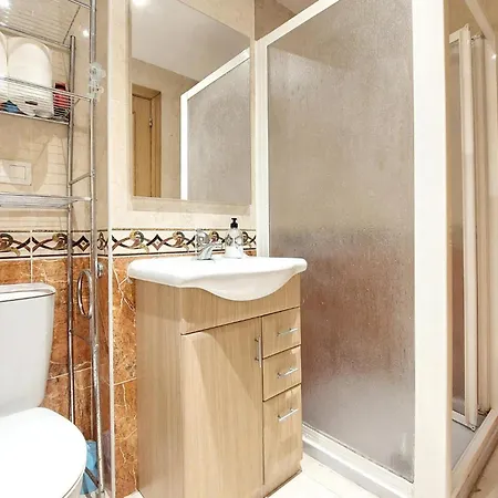 2 Bedroom Beautiful In Apartment Oropesa del Mar