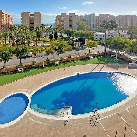 2 Bedroom Beautiful In Apartment *